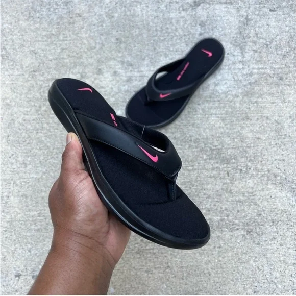 WMNS NIKE ULTRAS COMFORTS
3 THONGS THNG III BLACK PINK
BLACKS PINKS FOOTBEDS - Picture 3 of 6